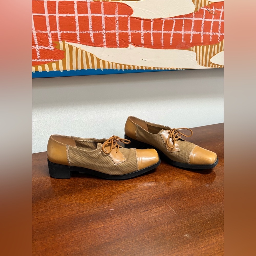 Vintage Salvatore Ferragamo Boutique Oxford Shoes Tan Leather Italy 39
